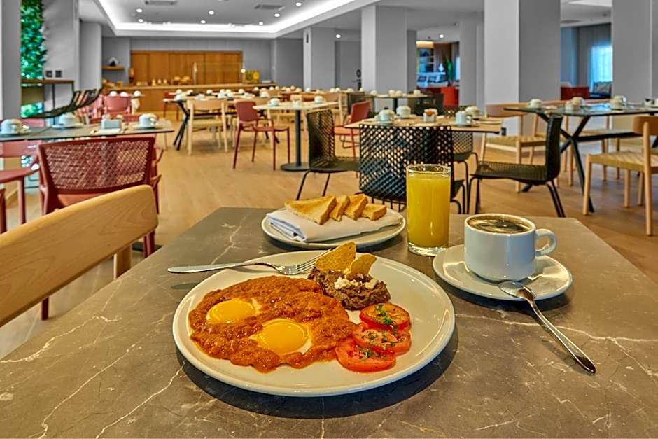 City Express Plus by Marriott Mazatlan
