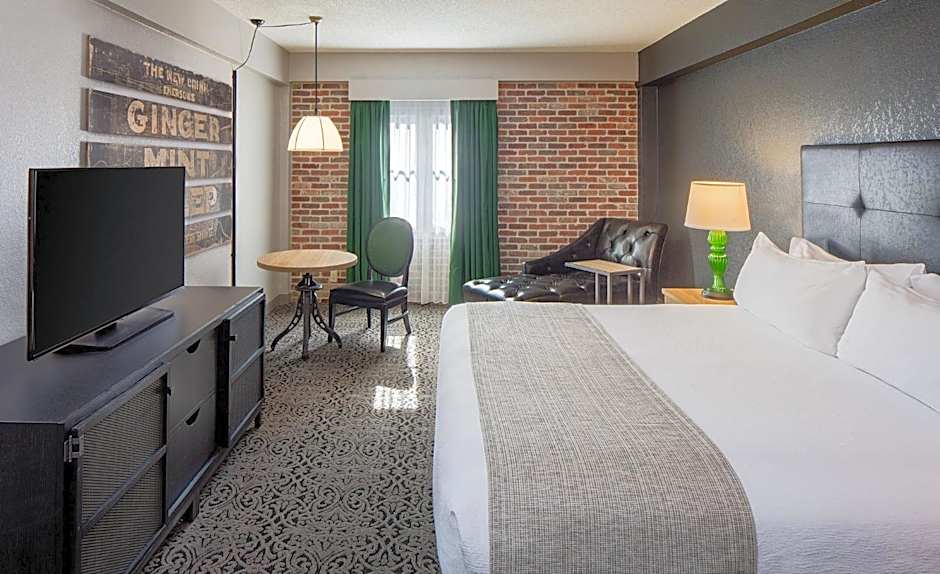 Holiday Inn Hotel French Quarter-Chateau Lemoyne By IHG
