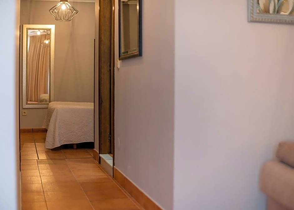 Logis Hotel Restaurante La Casa de Juansabeli