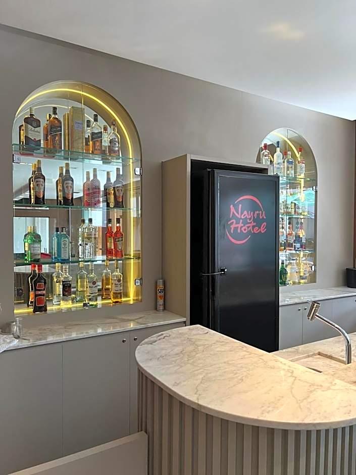 Nayru Hotel
