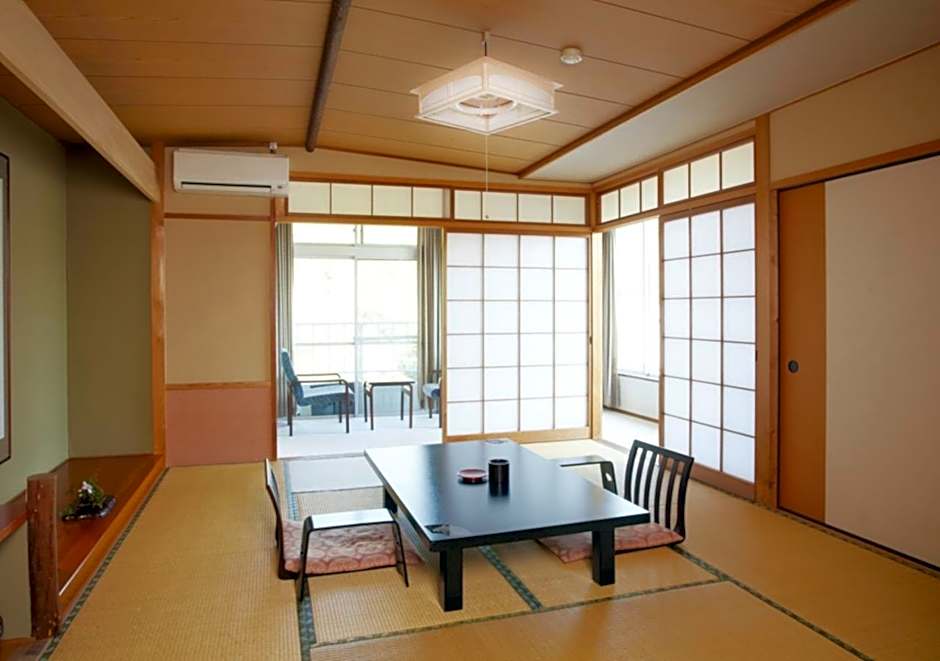 Unzen Iwaki Ryokan