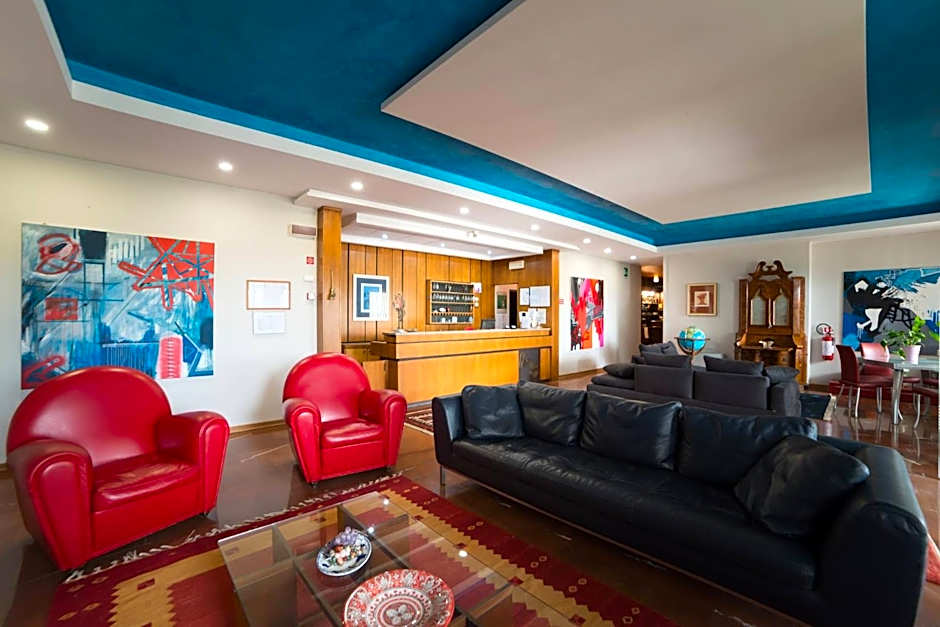 Montebello Park Hotel