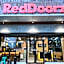 RedDoorz Plus @ Jalan Juanda Medan