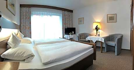 Large Double Room