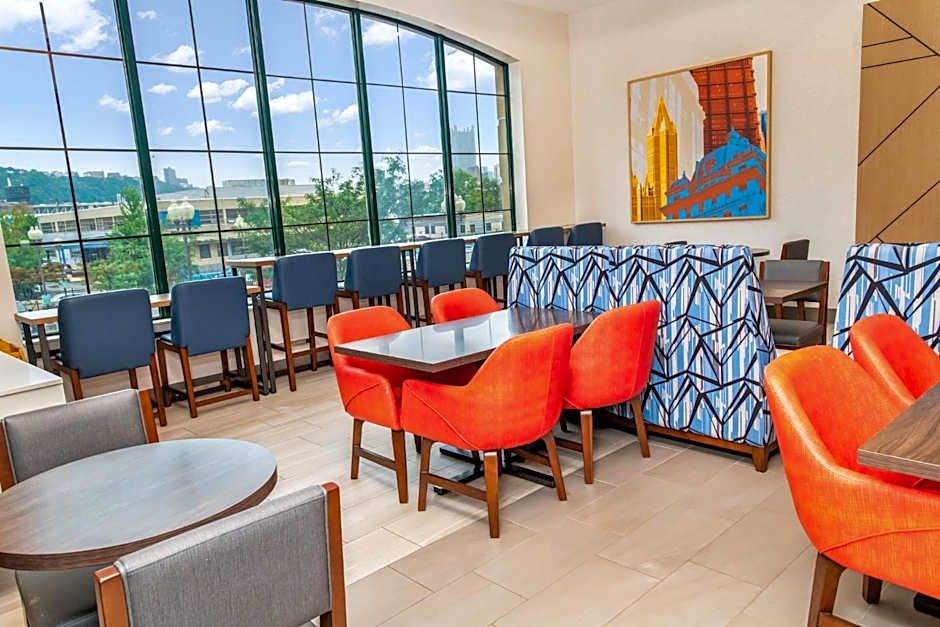Holiday Inn Express Hotel & Suites Pittsburgh-South Side By IHG