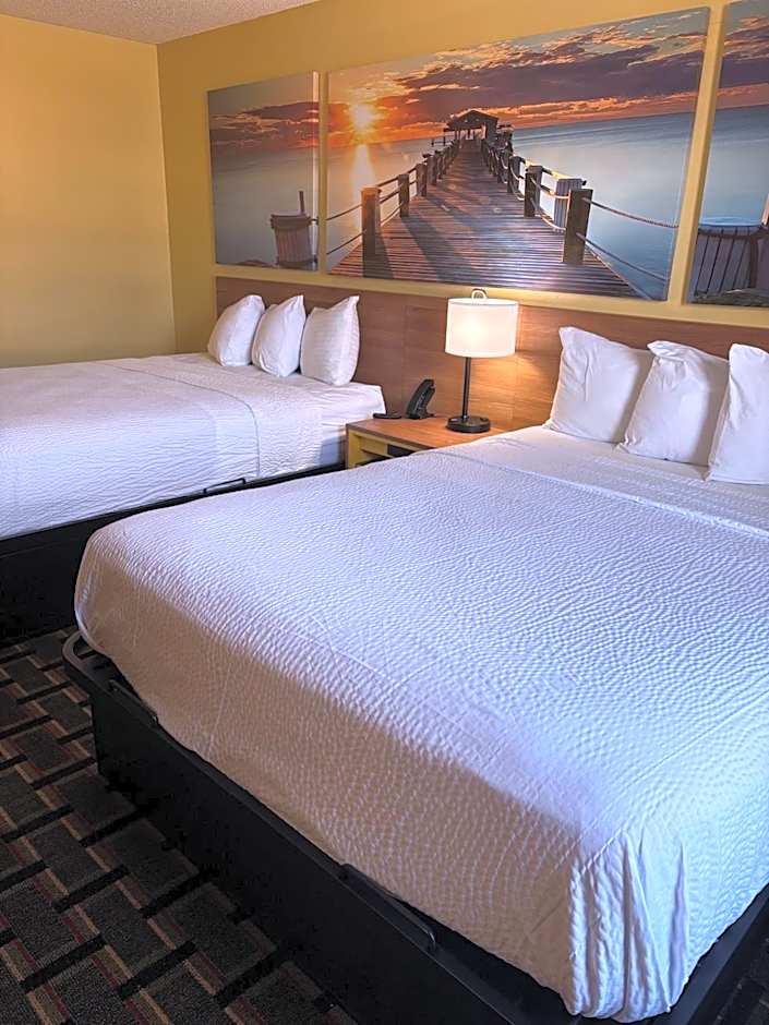 Days Inn by Wyndham Park City Kansas