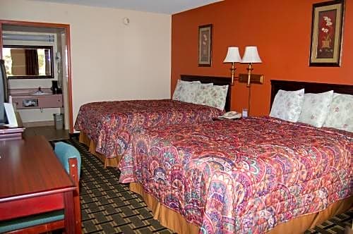 Executive Inn and Suites Springdale