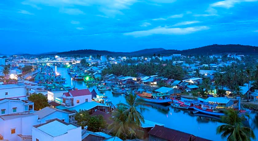 Blue Sky Phu Quoc Hotel