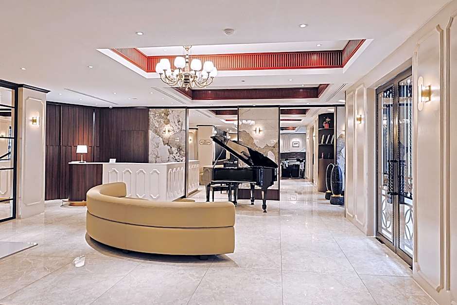 The Jesselton Hotel