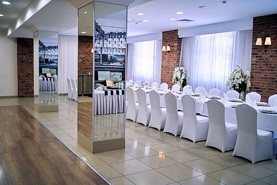 Hotel Przystanek Torun