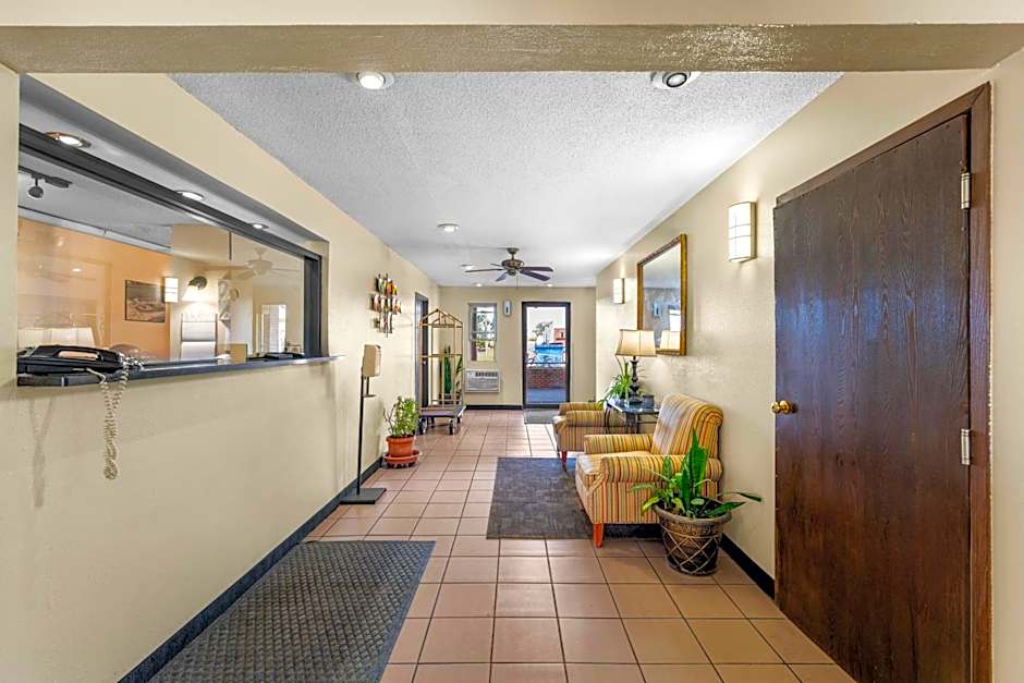 Americas Best Value Inn Decatur, IL