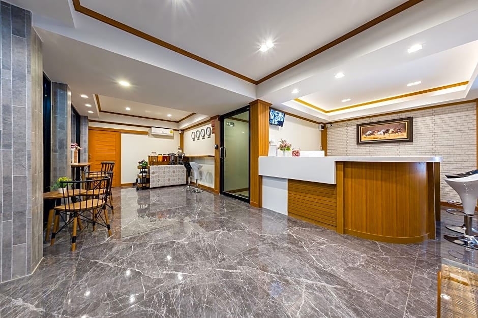 Suthep Home & Hostel