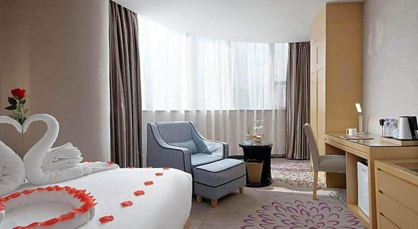 Lavande Hotel Guangzhou Shangxiajiu Pedestrian Street Hualin Temple Metro Station