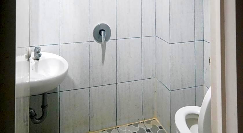 OYO 90062 Ava Guesthouse