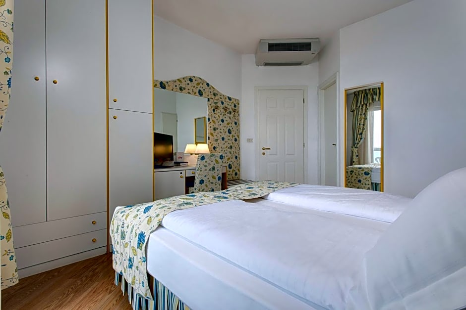 Hotel Cavalieri Palace & Suites