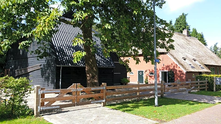 Photo 1 of 50 of bij Saar