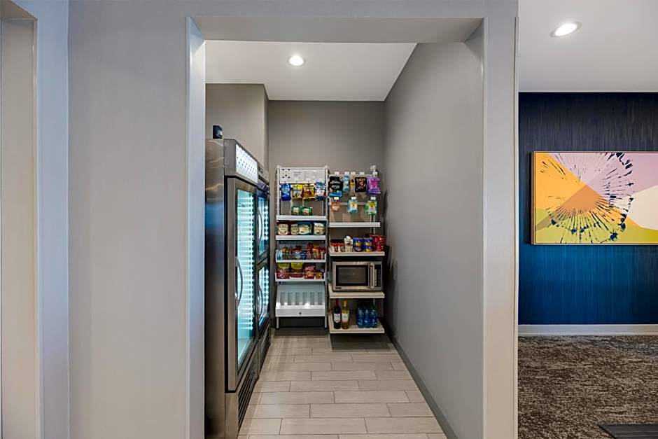Spark by Hilton Midland South