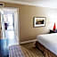 Hilton Niagara Falls-Fallsview Hotel - Suites