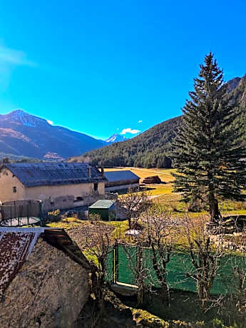 Double Room with Mountain View