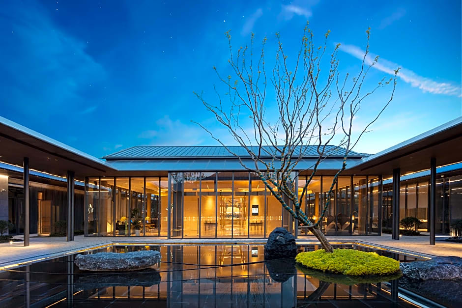 Holiday Inn Deqing Xinshi Ancient Town By IHG