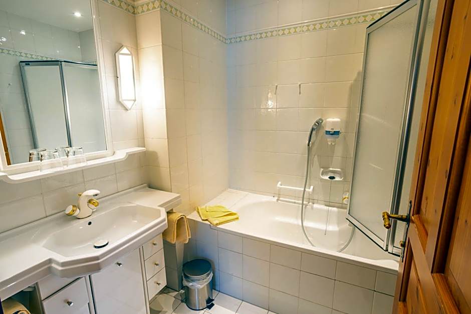 Hotel Ramsauhof Zimmer Appartement Pool & Wellness