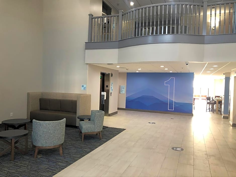Holiday Inn Express & Suites - Morehead City, an IHG Hotel
