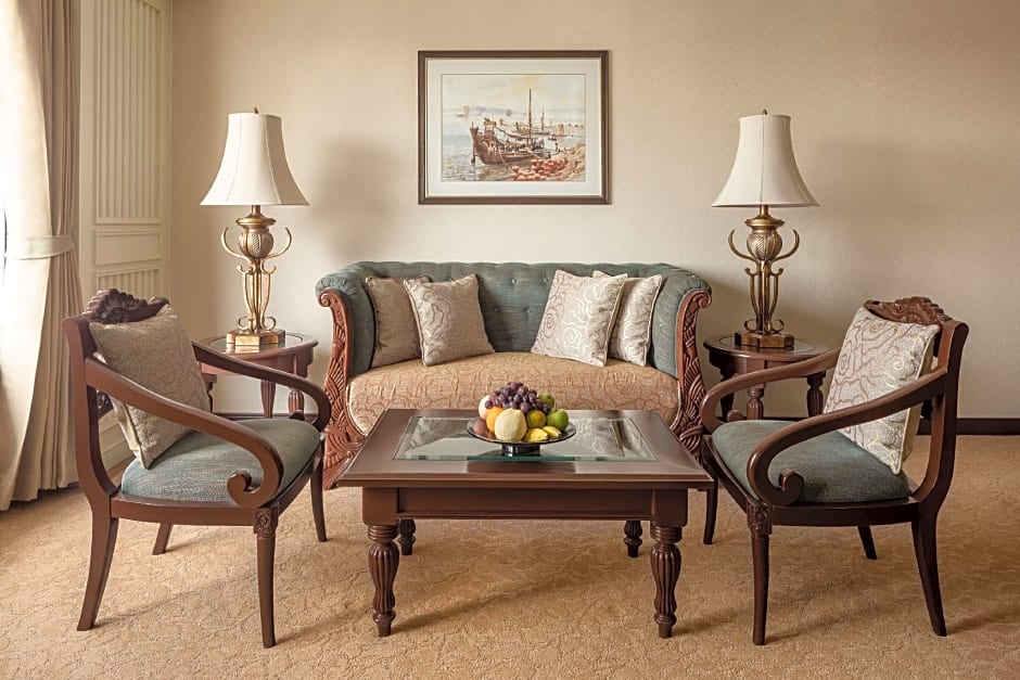 Sule Shangri-La, Yangon Hotel