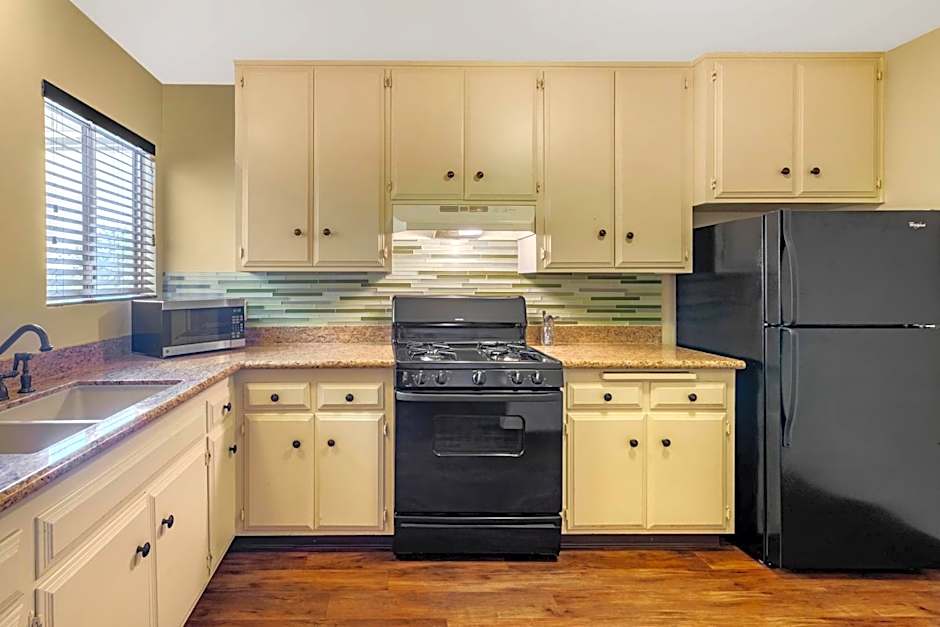 Carlton Oaks Lodge, an Ascend Collection Hotel