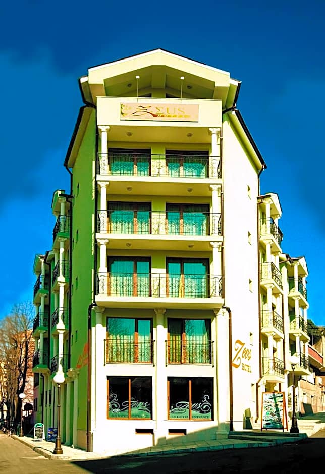 Hotel Zeus