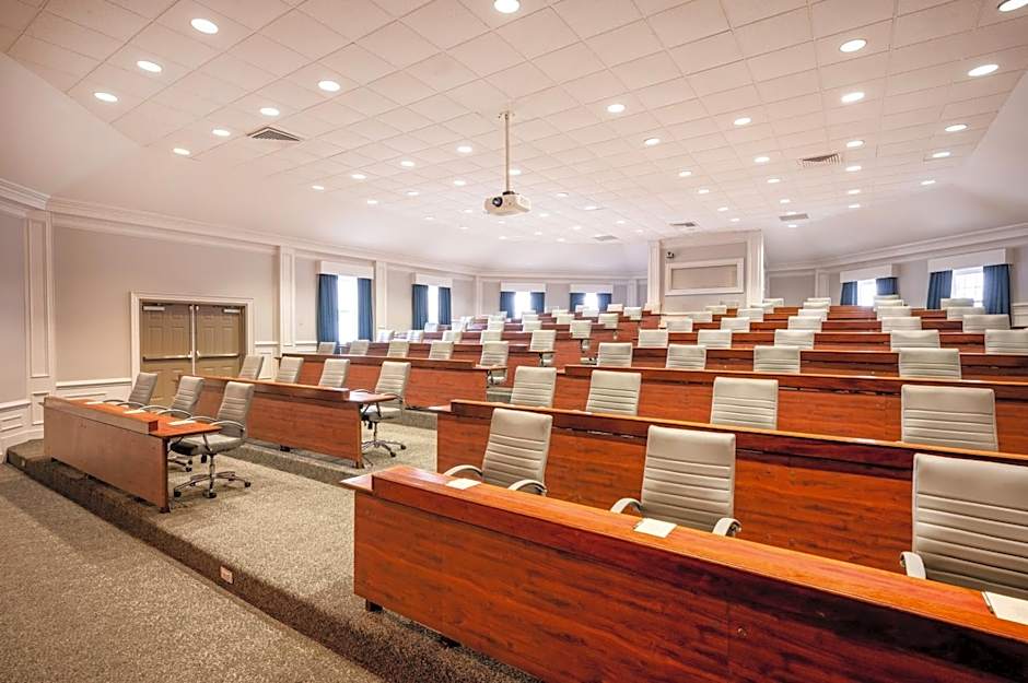 Crowne Plaza Albany - The Desmond Hotel By IHG