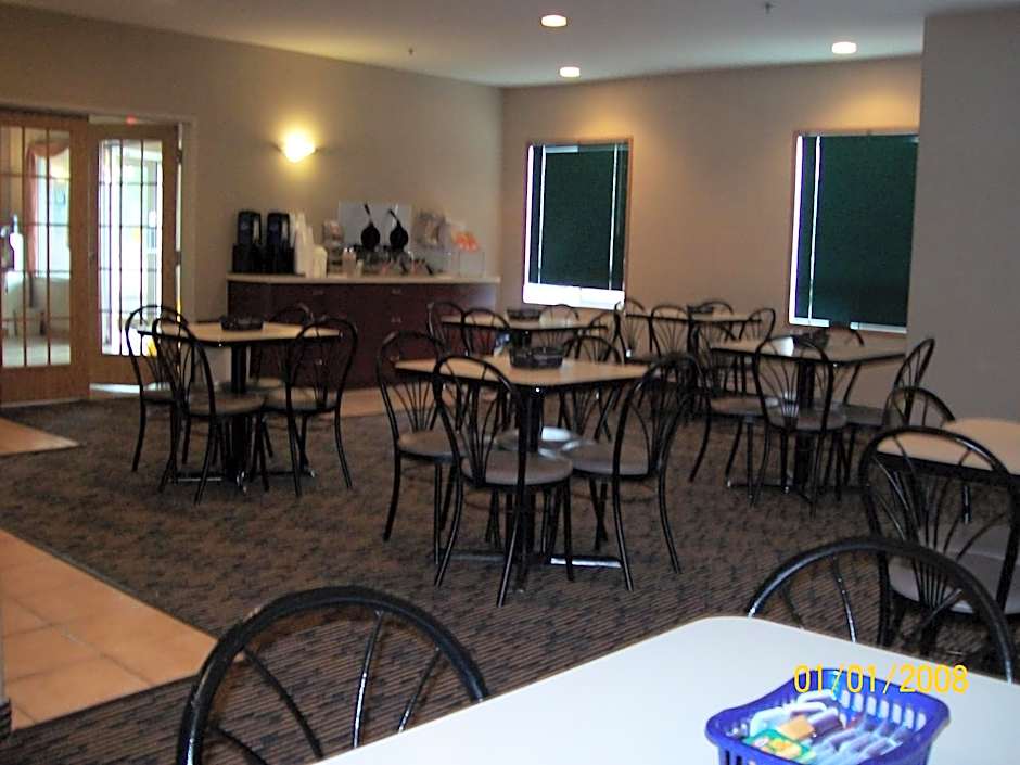 Days Inn by Wyndham Moose Jaw