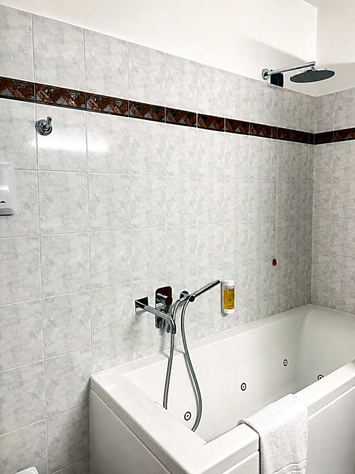 Hotel Parigi 2 & Spa
