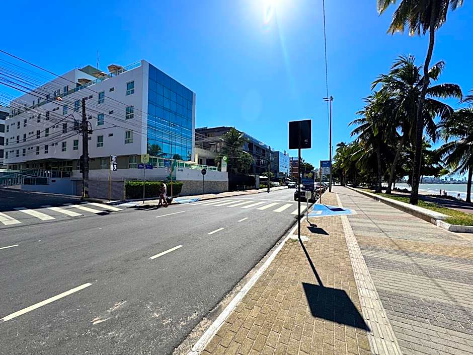 FLAT PARTICULAR BEIRA-MAR DE CABO BRANCO edifício EASY GREEN SUNSET
