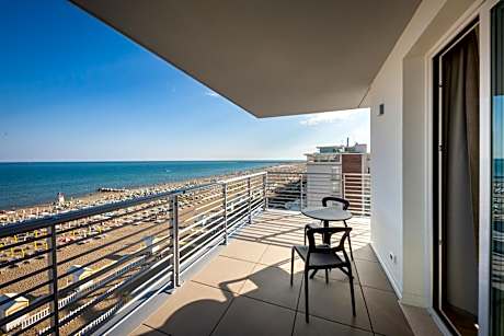 Deluxe Double Room with Sea View