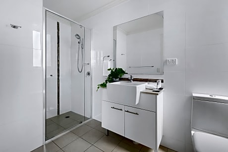 One Bedroom Apartment