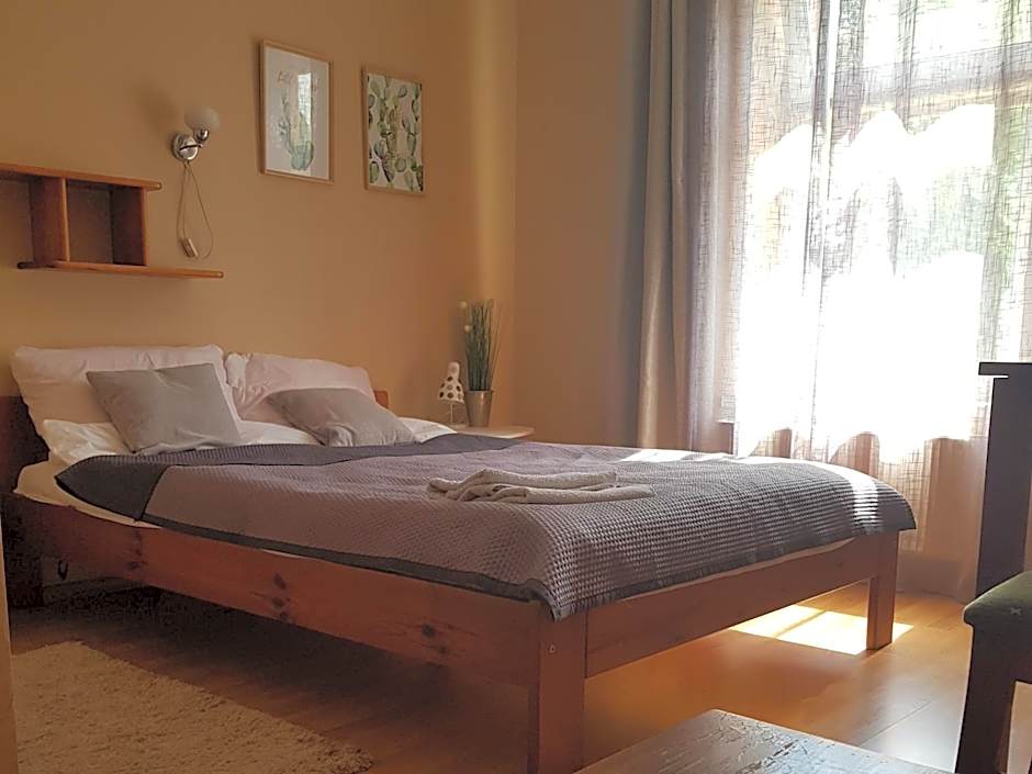 HOTEL "ZAUŁEK" Spółka Cywilna Zbigniew Świderski, Elżbieta Świderska