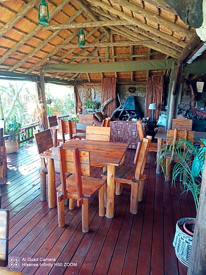 Leopards and Louries Bush Lodge