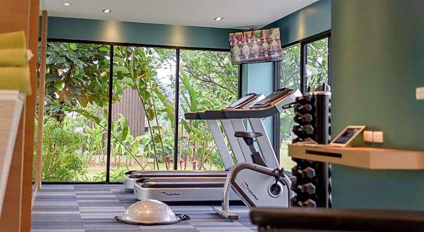 GreenVille Laguna Hotel