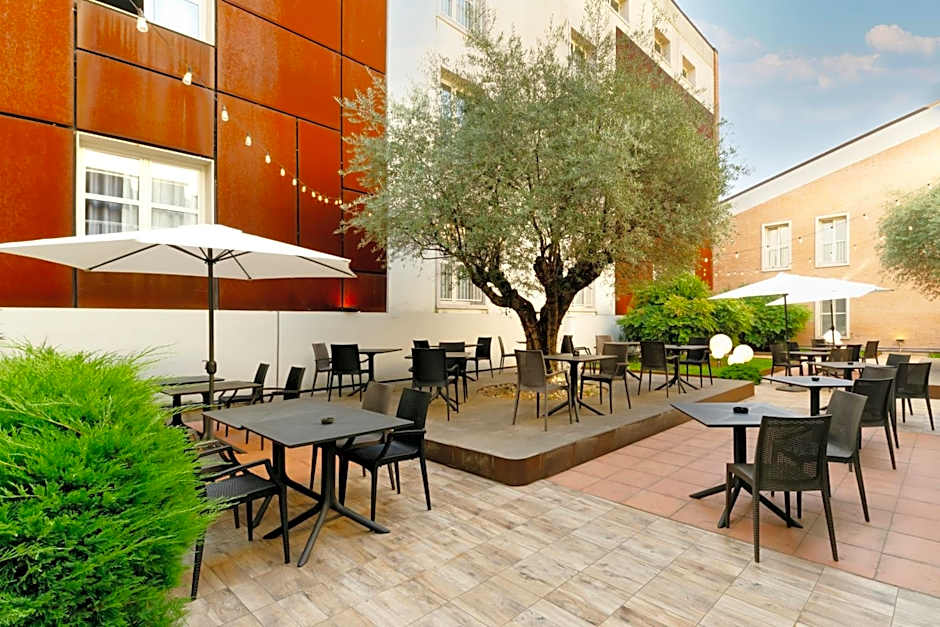 Admiral Park Hotel