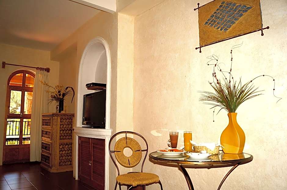 Atotonilco Hotel & Club