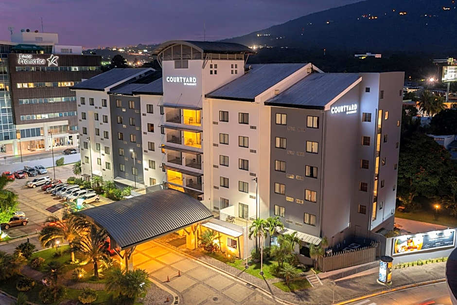 Courtyard by Marriott San Salvador