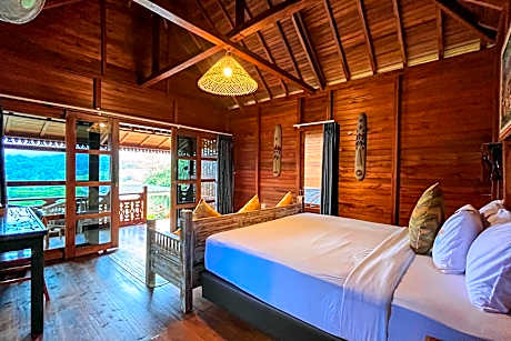 Wooden Villa Deluxe King Room
