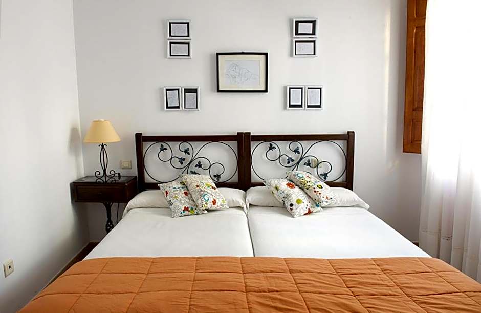 Hotel Rural La Casa De Pasarón