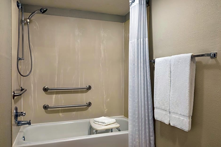 Baymont by Wyndham Wilmington