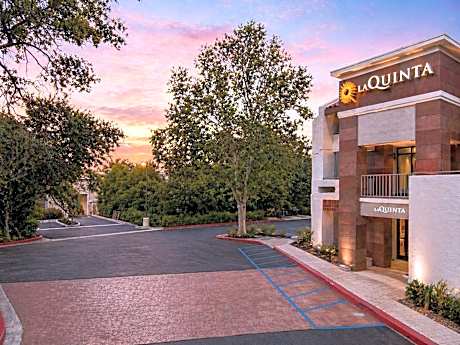 La Quinta Inn & Suites by Wyndham Thousand Oaks Newbury Park