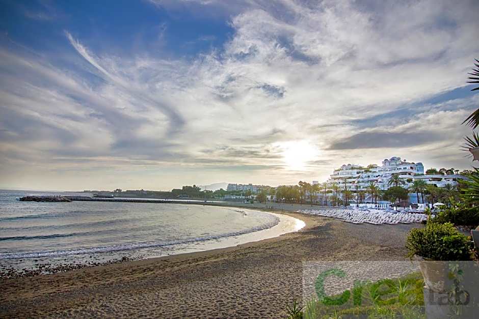 Park Plaza Suites Apartamentos