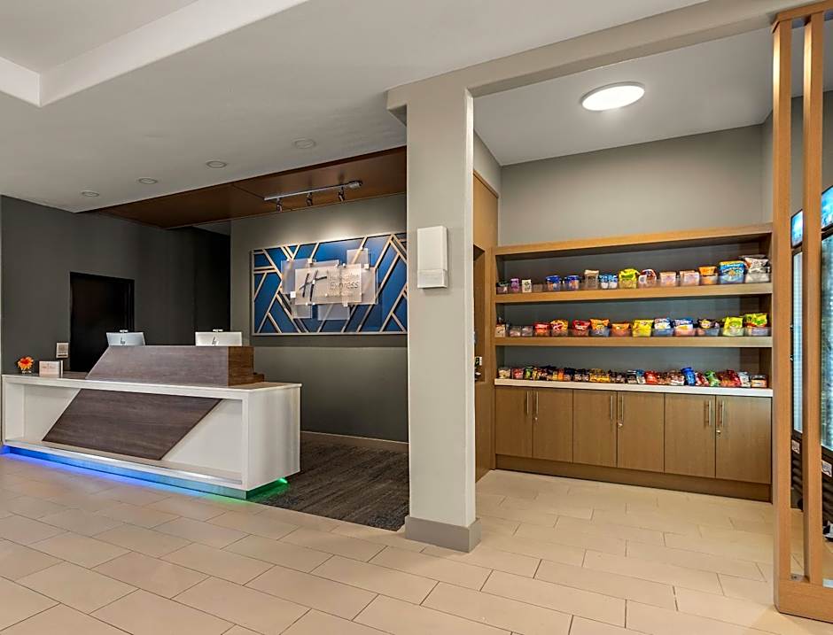 Holiday Inn Express & Suites Oklahoma City NW - Quail Springs By IHG