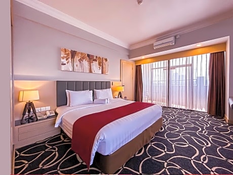 Special Long Stay Offer @ Premiere Suite ( 7,14 & 28 Nights)