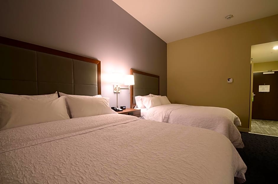 Hampton Inn & Suites Cazenovia, NY