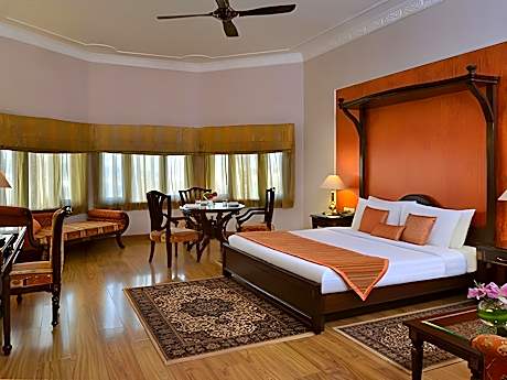 Premium Club Junior Suite